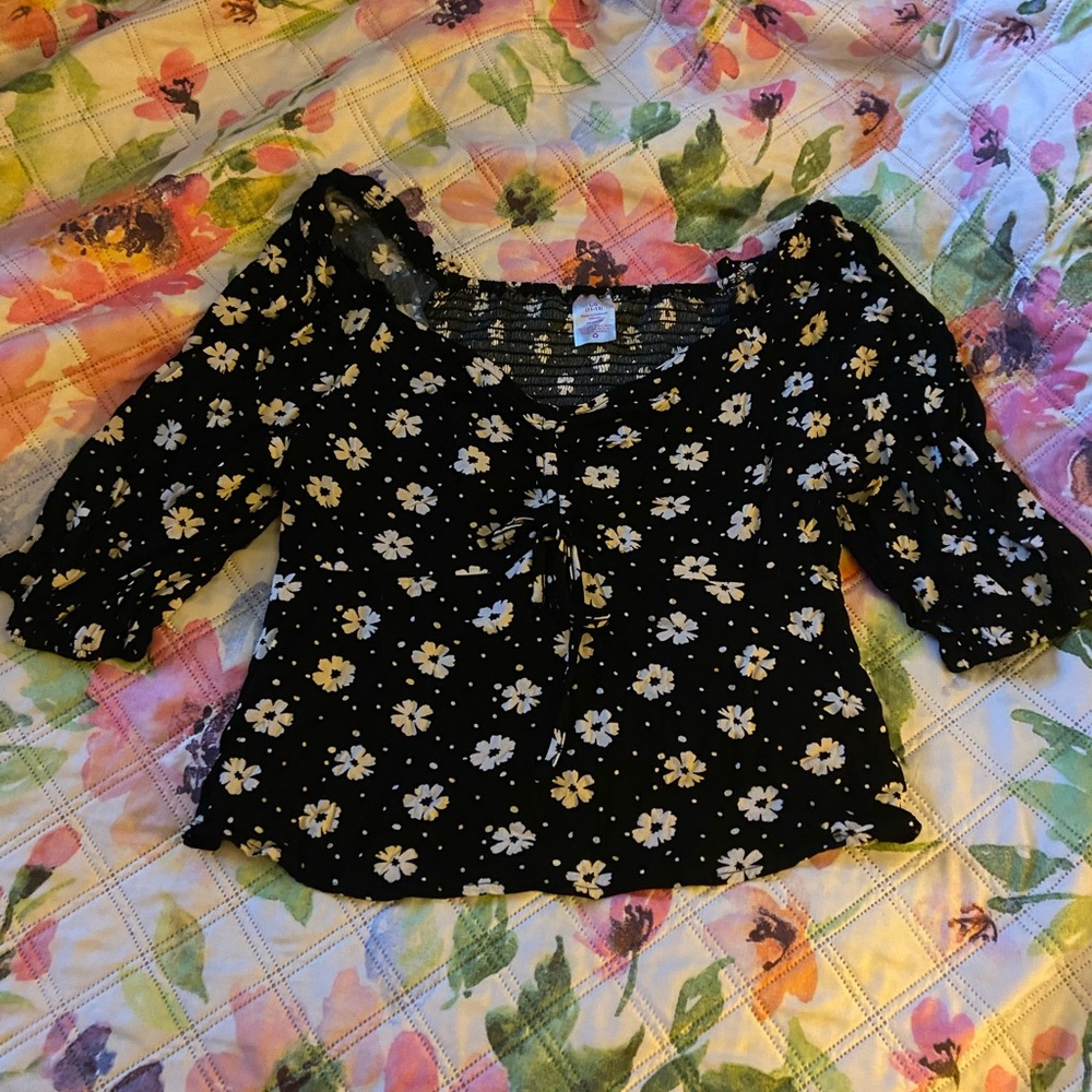 Women’s shirt